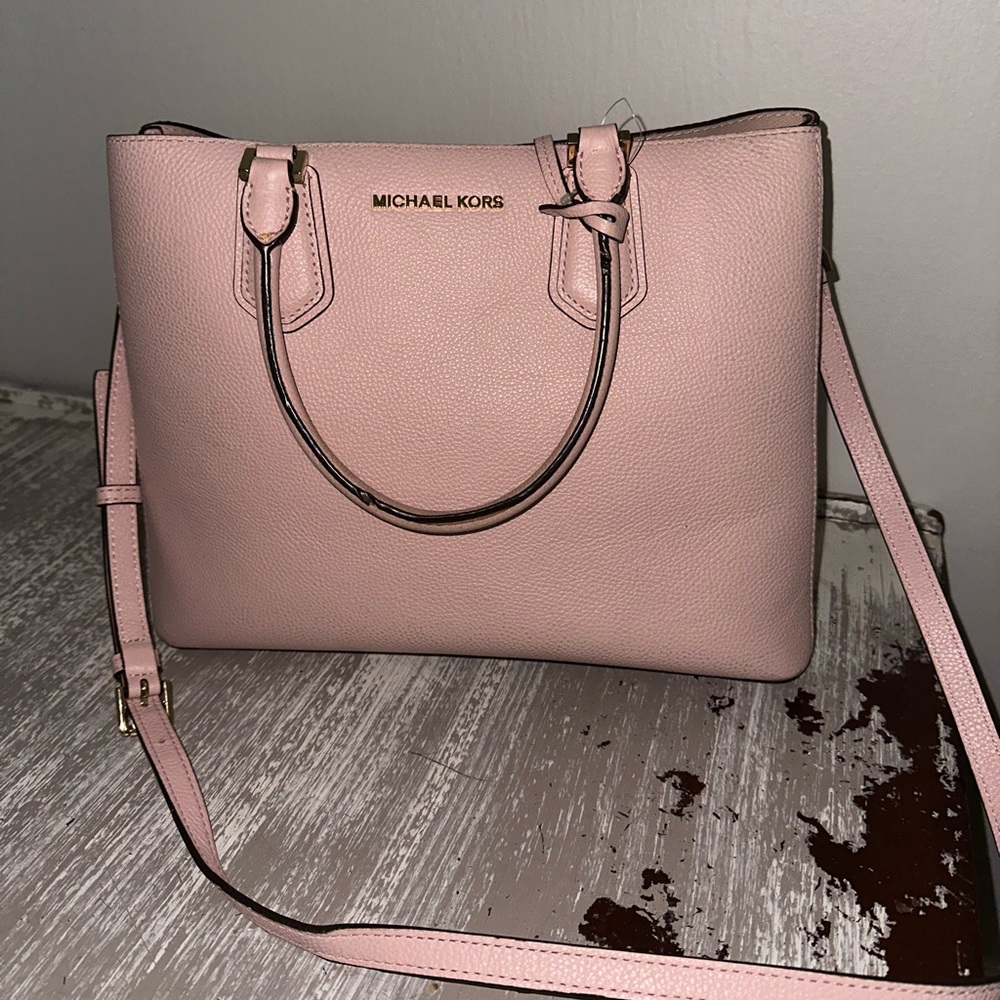 Brand new with tags light pink Michael Kors Purse